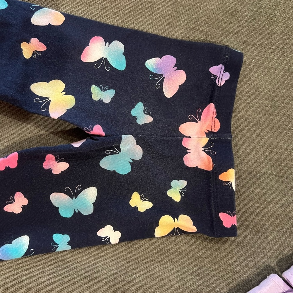 The Childrens Place butterfly top and matching leggings - Picture 2 of 2